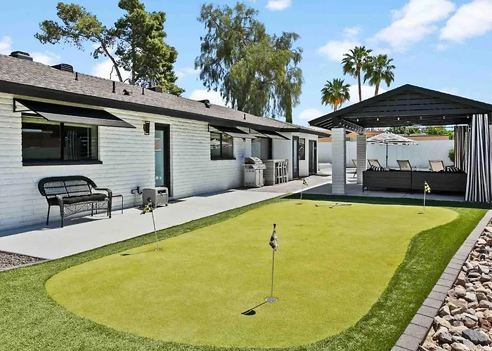 Desert Oasis Holiday home