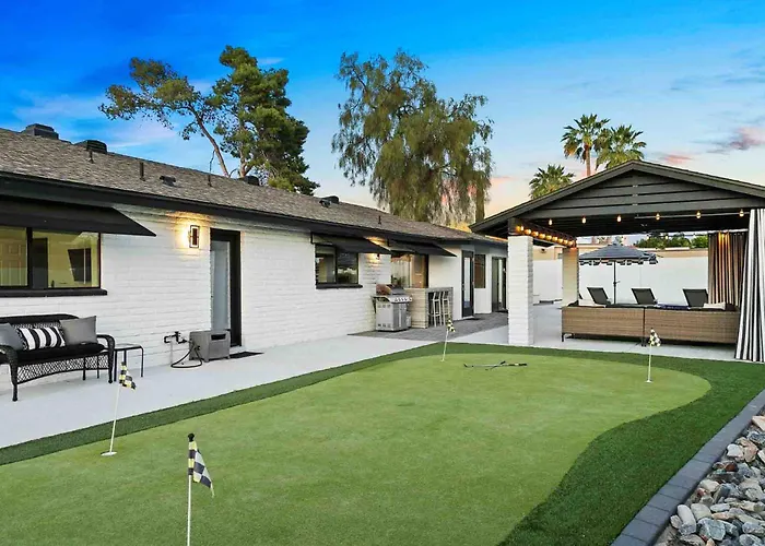 Desert Oasis Holiday home